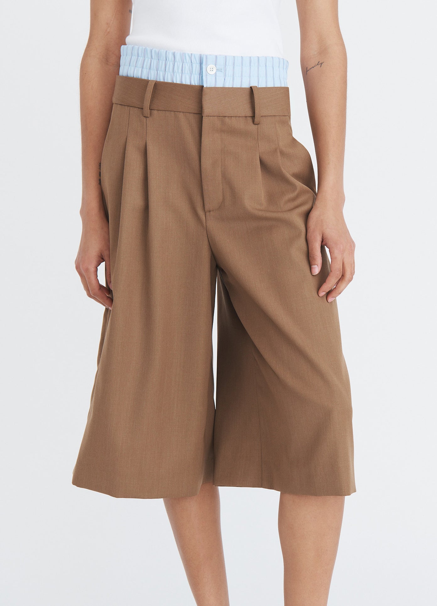 MONSE Double Waistband Wide Leg Shorts in beige on model front detail view