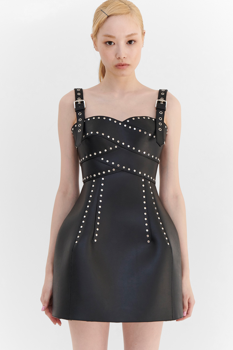 MONSE Resort 2024 Collection Vogue image of model wearing a leather dress