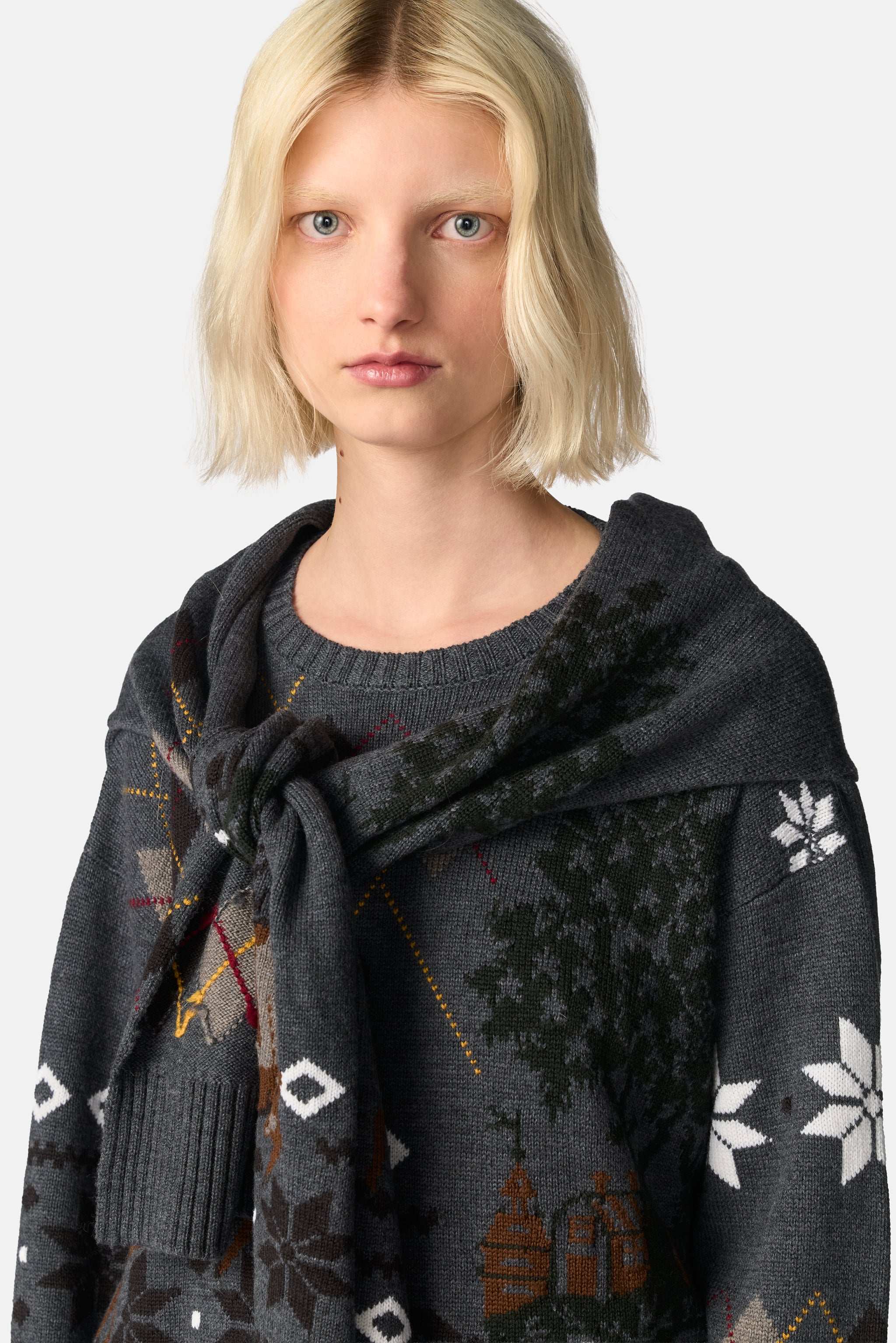 Mixed Fair Isle Crew Neck With Scarf