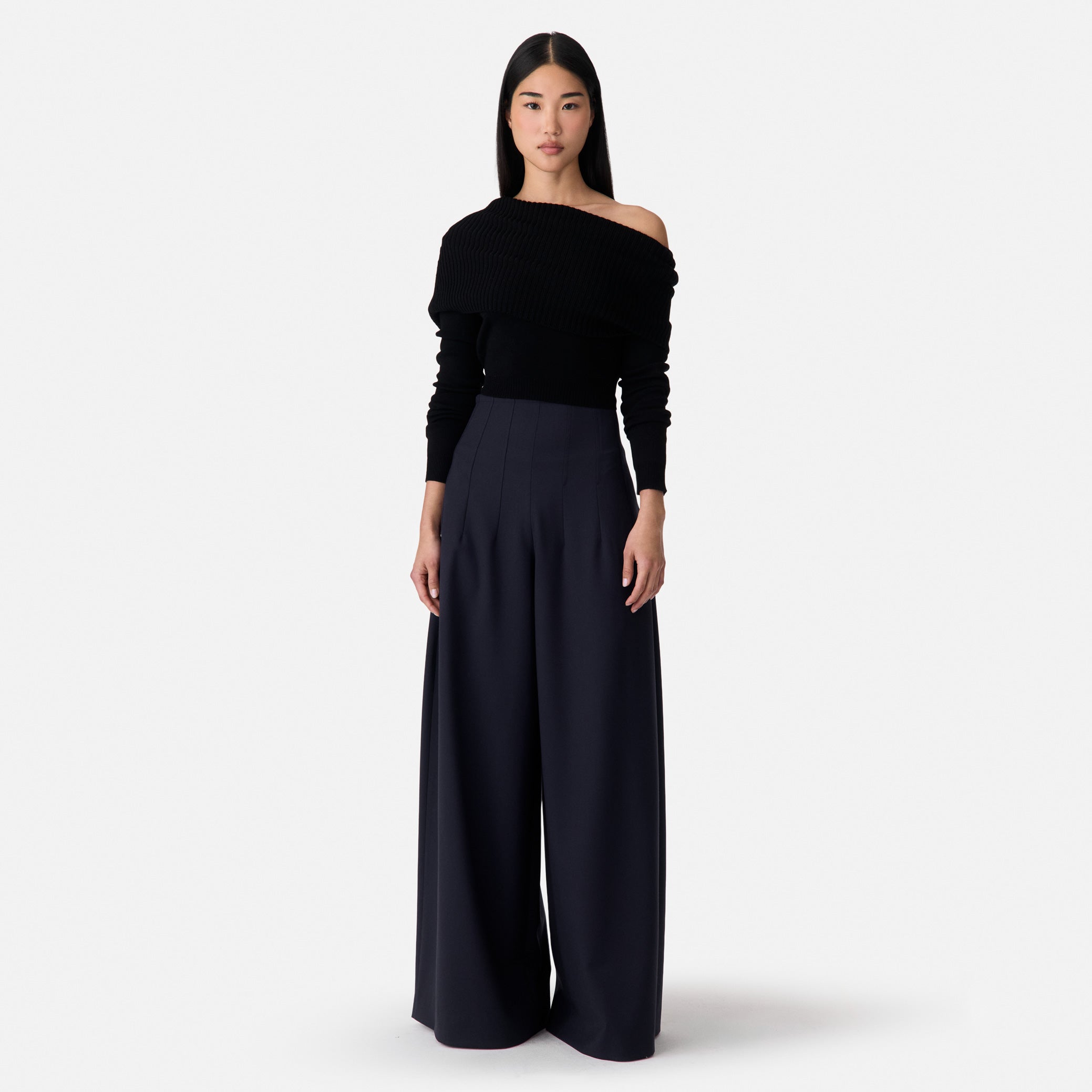 High Waist Wide Legged Trousers